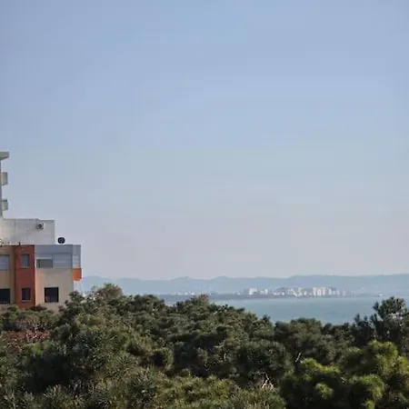 Promenade * Golem (Tirana)